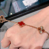 Side view of Van Cleef & Arpels unisex jewelry piece