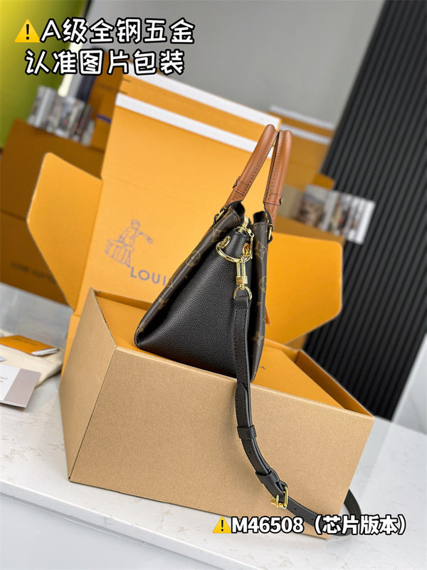  Curated top-handle bag carried on shoulder 10