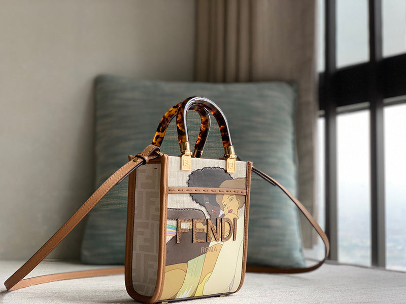 Ziva's Charm handbag – detail view (18cm*13cm*6.5cm)