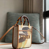 Ziva's Charm handbag – detail view (18cm*13cm*6.5cm)