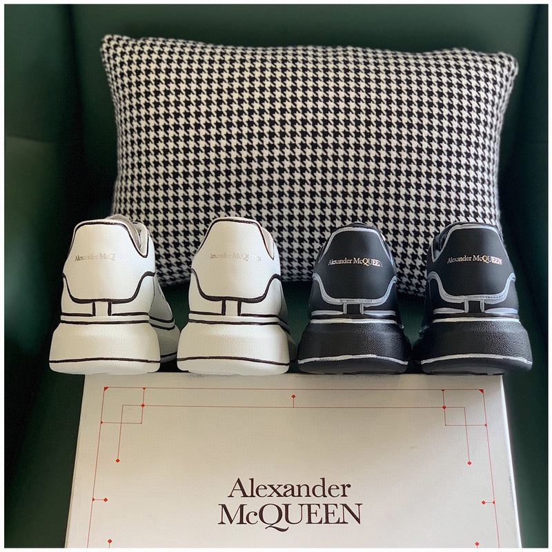 Alexander McQueen shoes Style 325 - sole and craftsmanship detail