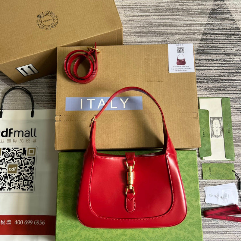 Side profile of sleek refined women's handbag – women's everyday handbag