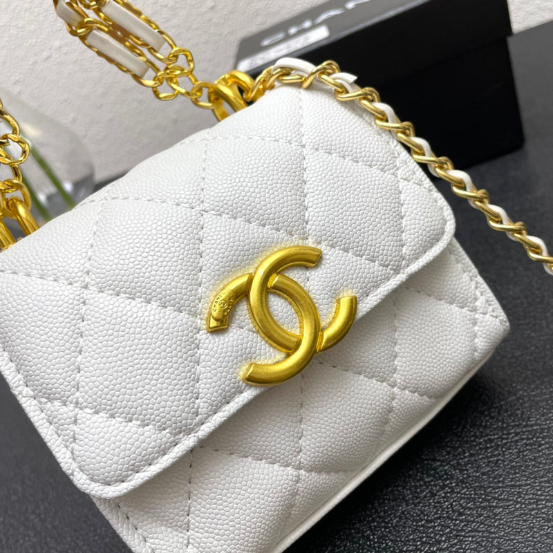 Zivas Charm Effortless Elegance Designer Handbag (Premium Everyday Carry) – Close-Up Detail