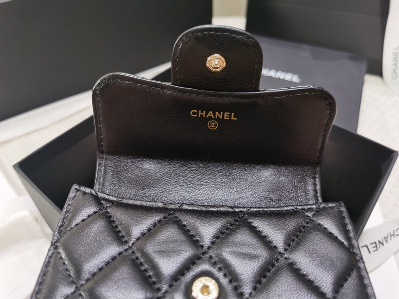  handbag, compact everyday style, image 8