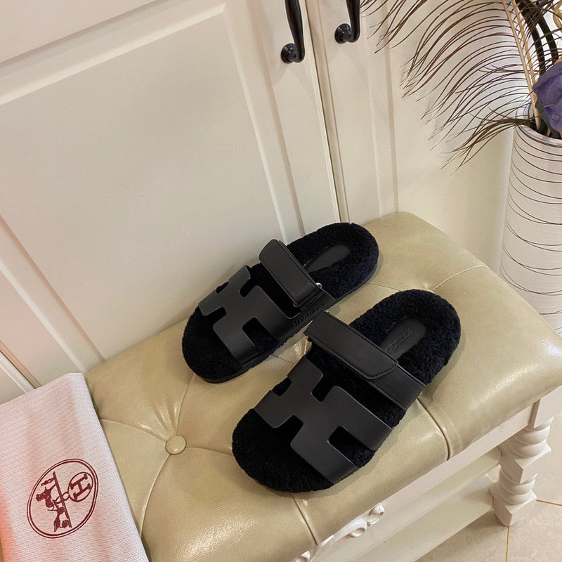 Hermes sandals Style 080 - sole and craftsmanship detail
