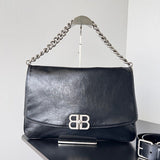 Zivas Charm Chic Craftsmanship Fashion Handbag (Timeless Wardrobe Addition) – Front View