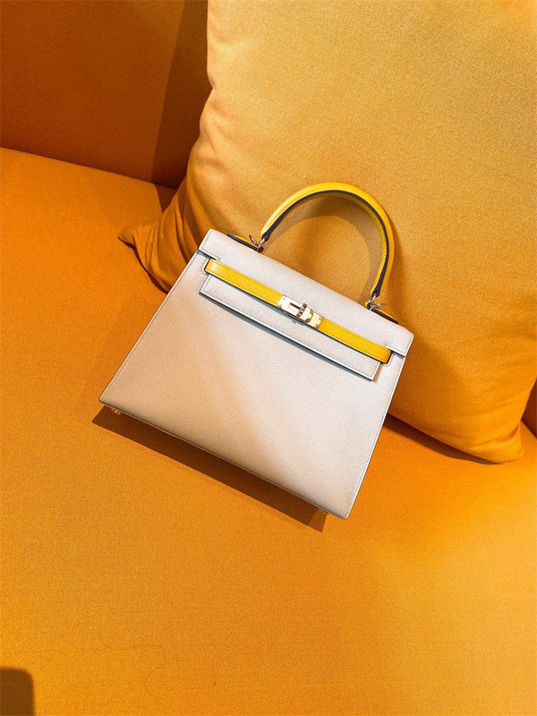  Sleek shopper bag front view 7