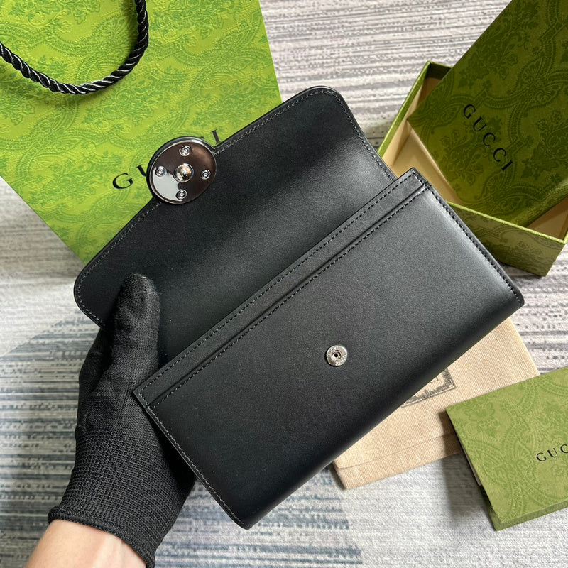 Interior view of everyday-luxe sleek women's handbag – women's statement bag