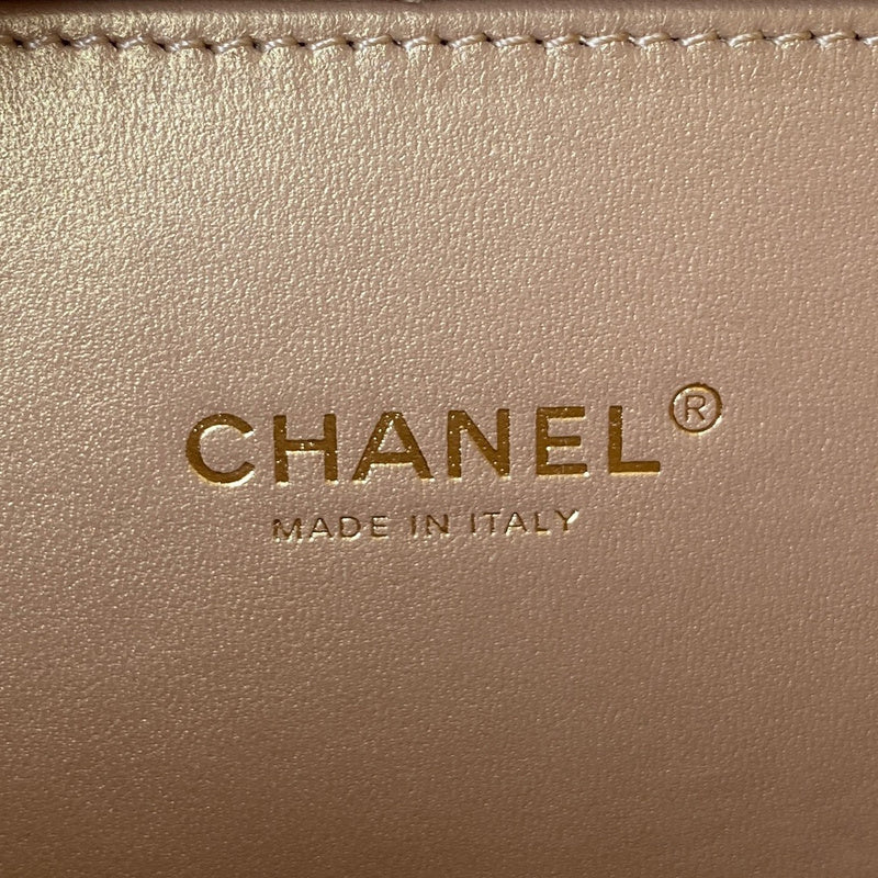  compact purse view 6