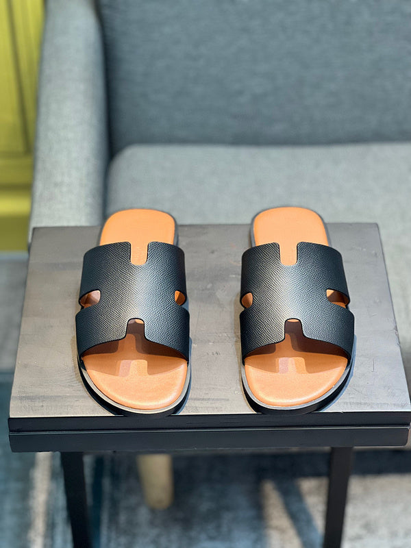Hermes shoes Style 018 - sole and craftsmanship detail