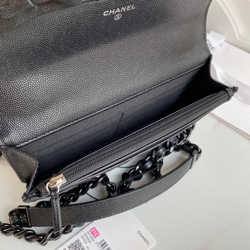 Zivas Charm Everyday Sophistication Fashion Handbag (Statement-Ready Design) – Close-Up Detail