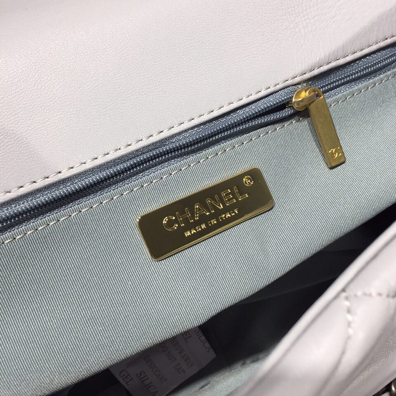 Zivas Charm Understated Luxury Fashion Handbag (Modern Wardrobe Staple) – Lifestyle Shot