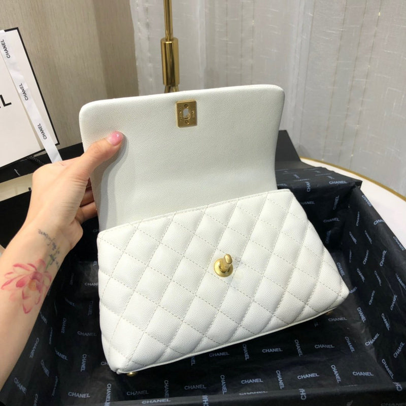  women's handbag, mid design, view 2