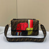 Ziva's Charm handbag – detail view (32cm*6cm*16cm)