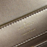  satchel close-up of hardware and finish 29