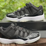 Nike Men's & Women's Luxury Low-Top Trainers — Style 225 close-up view