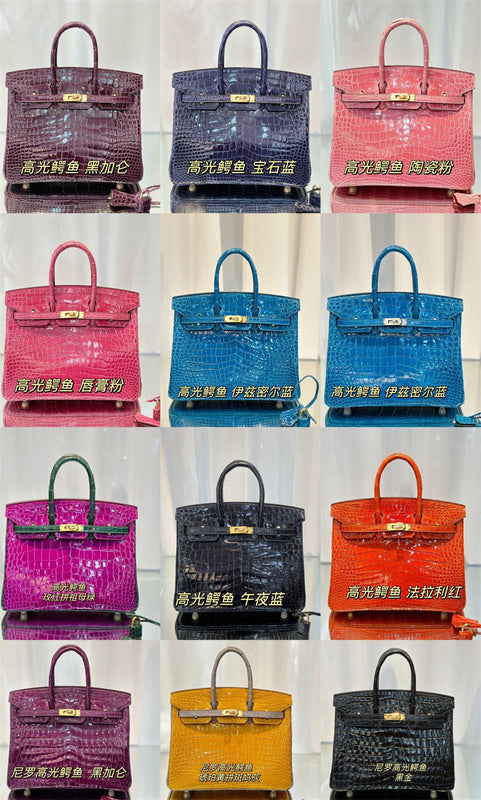  structured bag interior and compartment view
