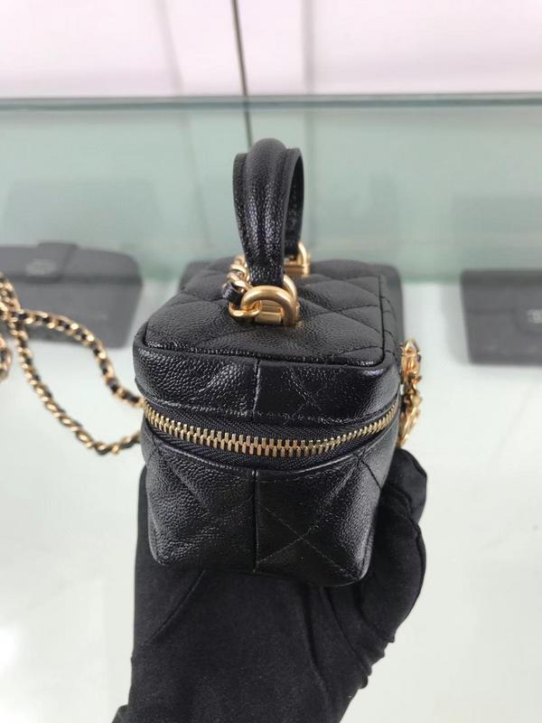 Zivas Charm Signature Style Fashion Handbag (Effortless Style Upgrade) – Styled Look