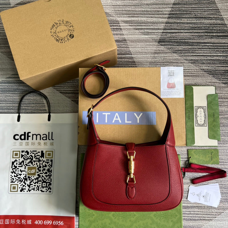 Side profile of signature chic women's handbag – women's statement bag