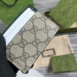 Side profile of polished classic women's handbag – women's designer-style accessory