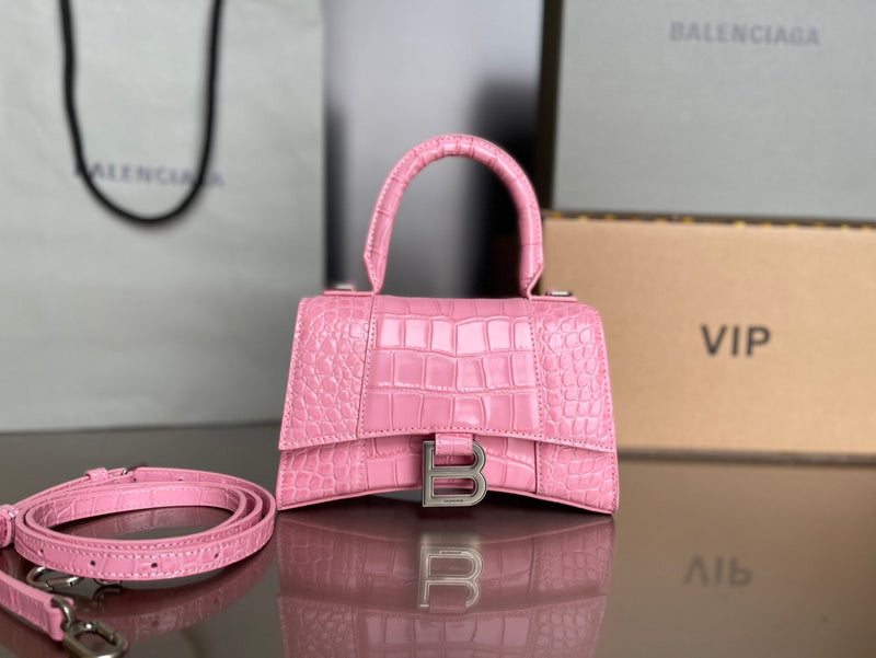 Zivas Charm Refined Everyday Style Statement Handbag (Everyday Luxury Essential) – Front View
