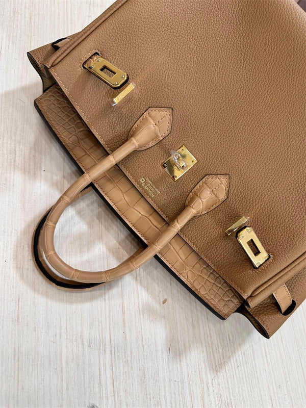  Contemporary crossbody bag front view 7