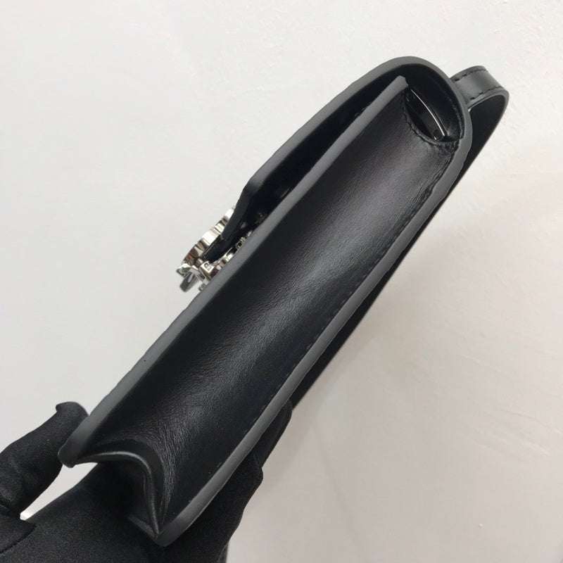 Ziva's Charm handbag – interior view (one versatile size)