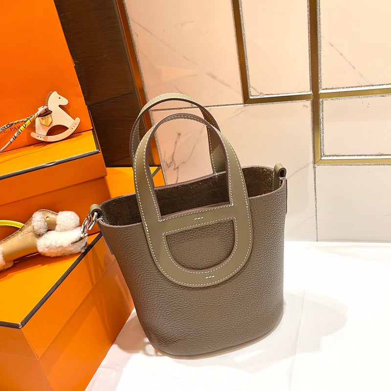 Interior view of classic premium bag