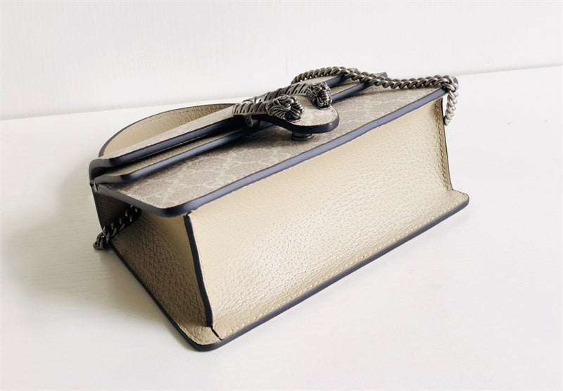 Side profile of sleek elevated women's handbag – women's everyday handbag