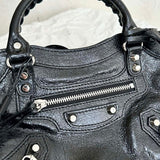 Zivas Charm Chic Craftsmanship Statement Handbag (Elevated Daily Companion) – Styled Look