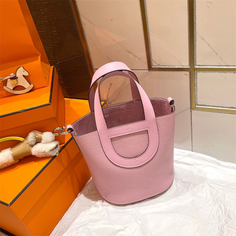  crossbody bag interior and compartment view 15