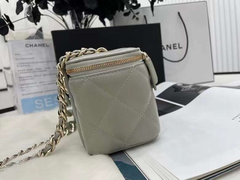  women's handbag, compact design, view 7