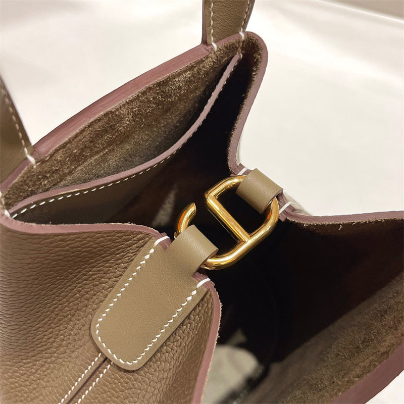  crossbody bag close-up of hardware and finish 35