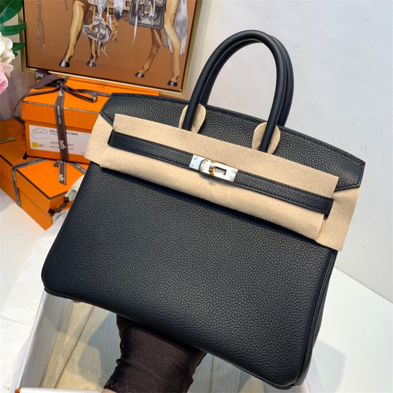 Everyday-Ready bag shown from front angle