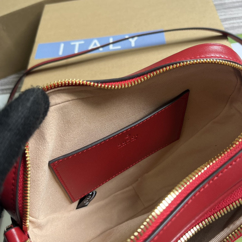 Side profile of structured modern women's handbag – women's statement bag