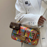 Ziva's Charm handbag – close-up view (27cm*7cm*14cm)