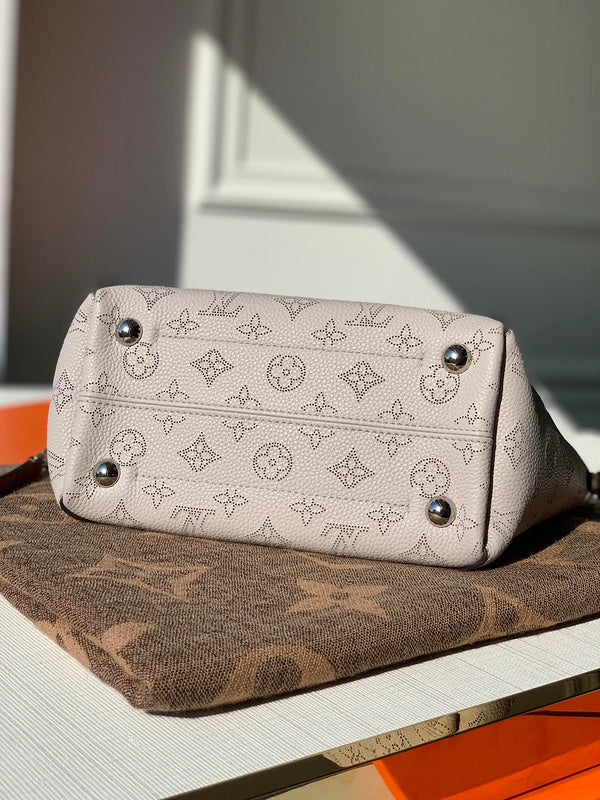 Interior view of elevated everyday-luxe women's handbag – women's luxury accessory