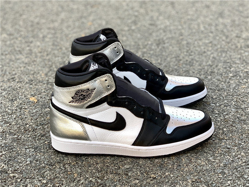 Nike Men's & Women's Premium Athletic Sneakers — Style 163 interior view