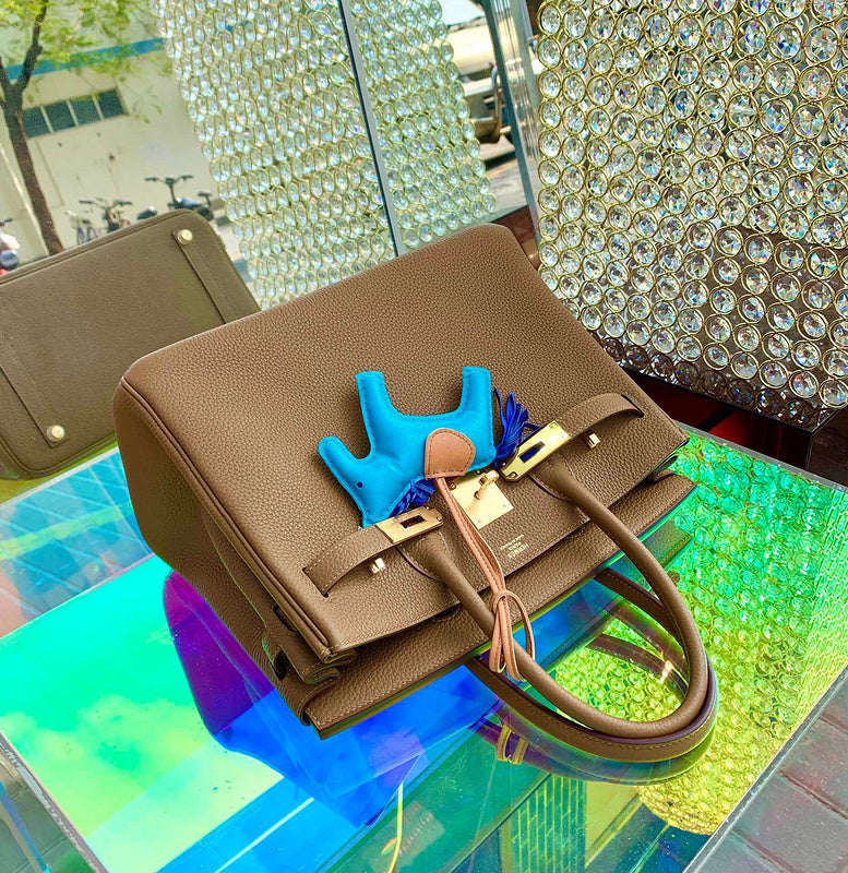 Interior view of effortless premium bag