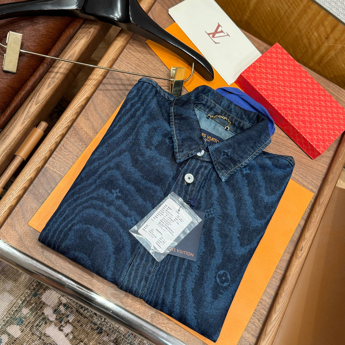 Louis Vuitton Tops? Louis Vuitton Lou Shirt Premium Designer Casual Top