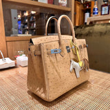  Tailored shopper bag carried on shoulder 10