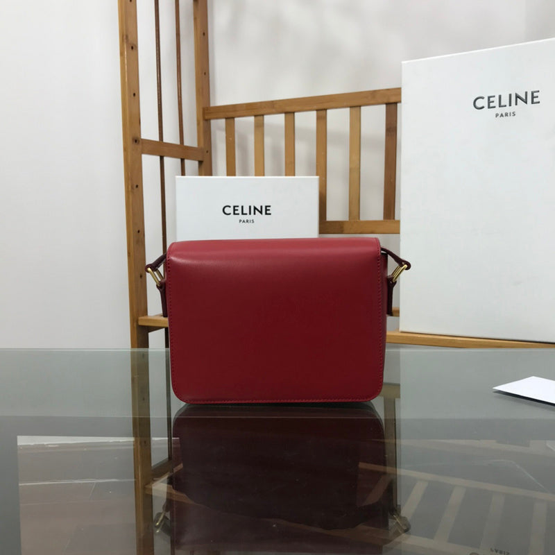 Handle and strap detail of polished refined women's handbag – women's luxury accessory