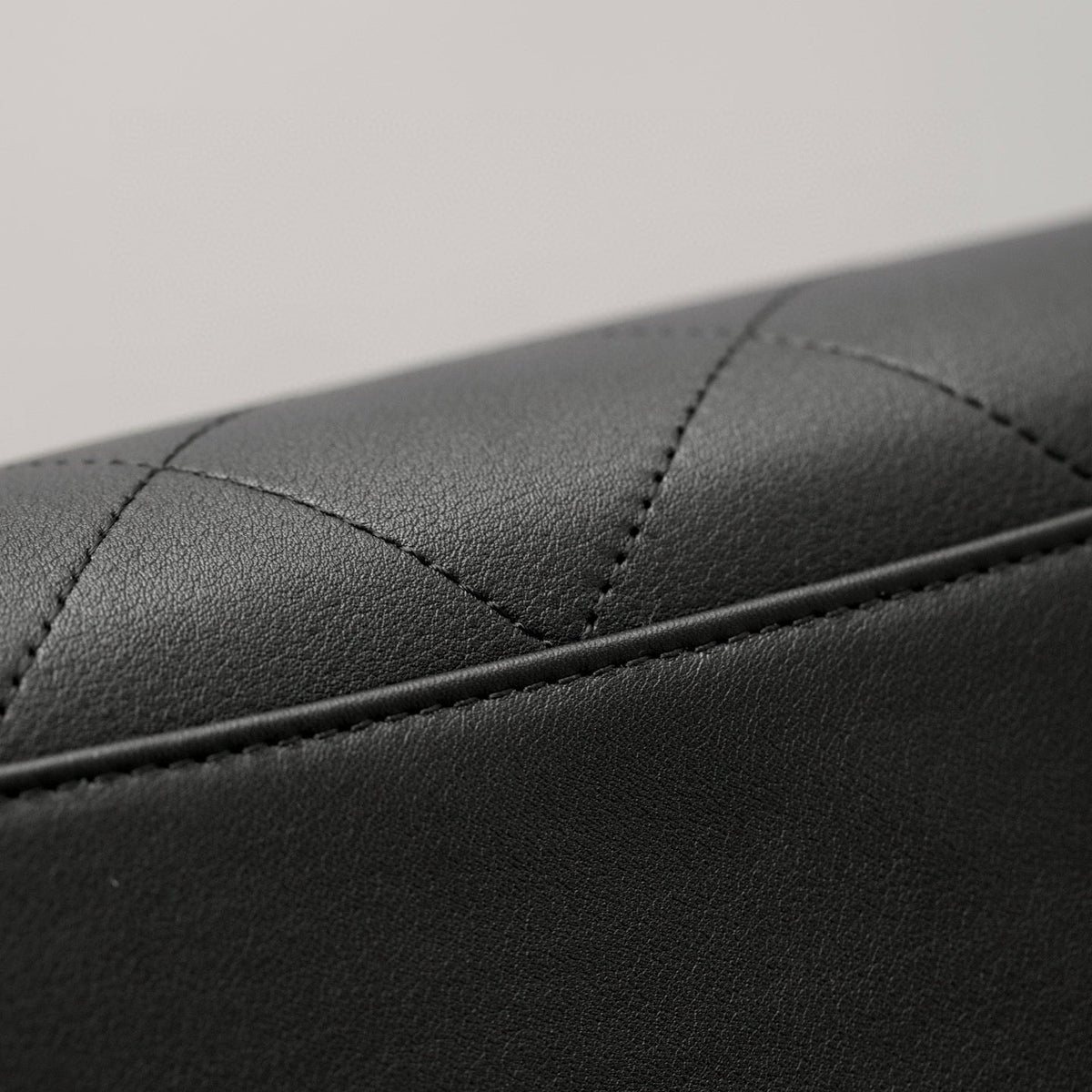 Chanel 25S Large Bag – luxury designer bag at Bellvora