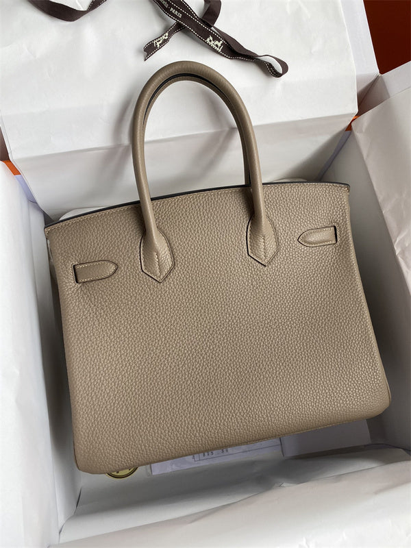 Interior view of minimalist premium bag