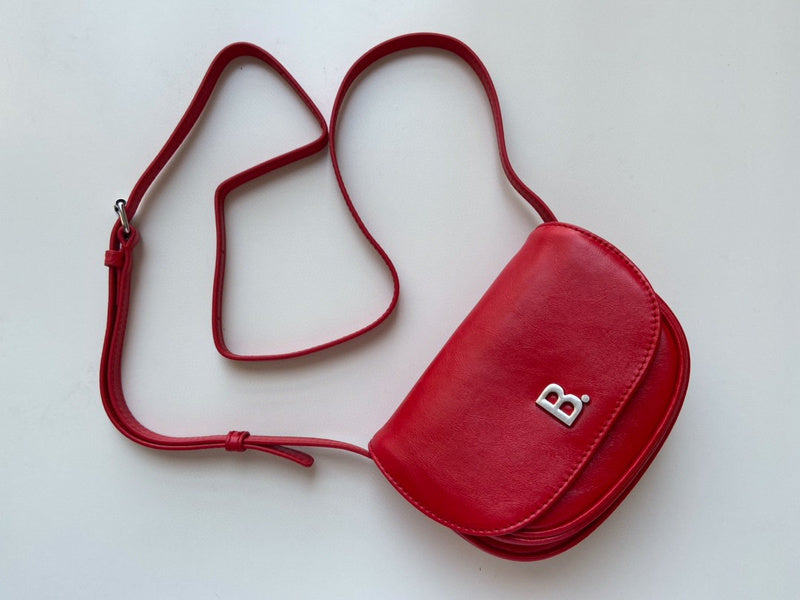 Zivas Charm Effortless Sophistication Statement Handbag (Statement-Ready Design) – Full Silhouette