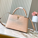  tailored everyday bag styled with outfit 30