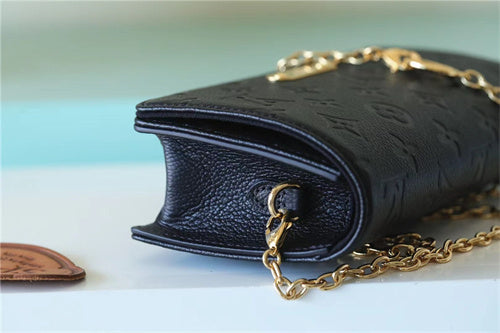  crossbody bag close-up of hardware and finish