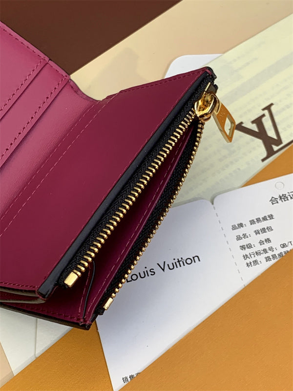  streamlined everyday bag detail view showing craftsmanship 8