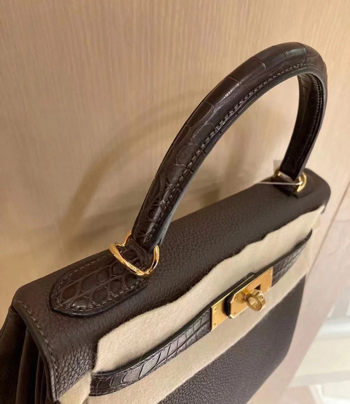 Interior view of classic premium bag