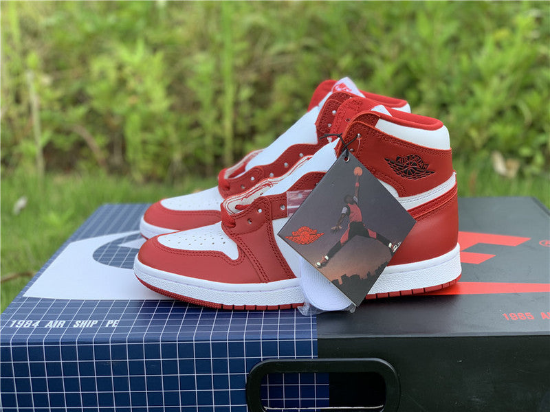 Nike Men's & Women's Premium Designer Sneakers — Style 070 close-up view